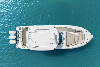 Boston Whaler 350 REALM 16 2020 Boston Whaler 350 REALM 17