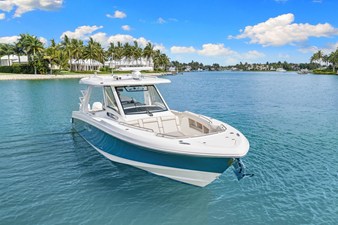 Boston Whaler 350 REALM 18 2020 Boston Whaler 350 REALM 19