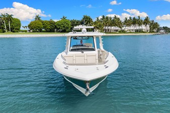 Boston Whaler 350 REALM 19 2020 Boston Whaler 350 REALM 20