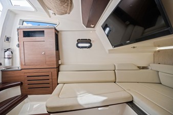 Boston Whaler 350 REALM 24 2020 Boston Whaler 350 REALM 25
