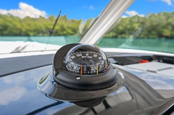 Boston Whaler 350 REALM 29 2020 Boston Whaler 350 REALM 30