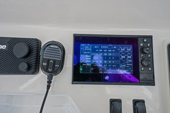 Boston Whaler 350 REALM 52 2020 Boston Whaler 350 REALM 53