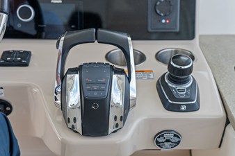 Boston Whaler 350 REALM 53 2020 Boston Whaler 350 REALM 54