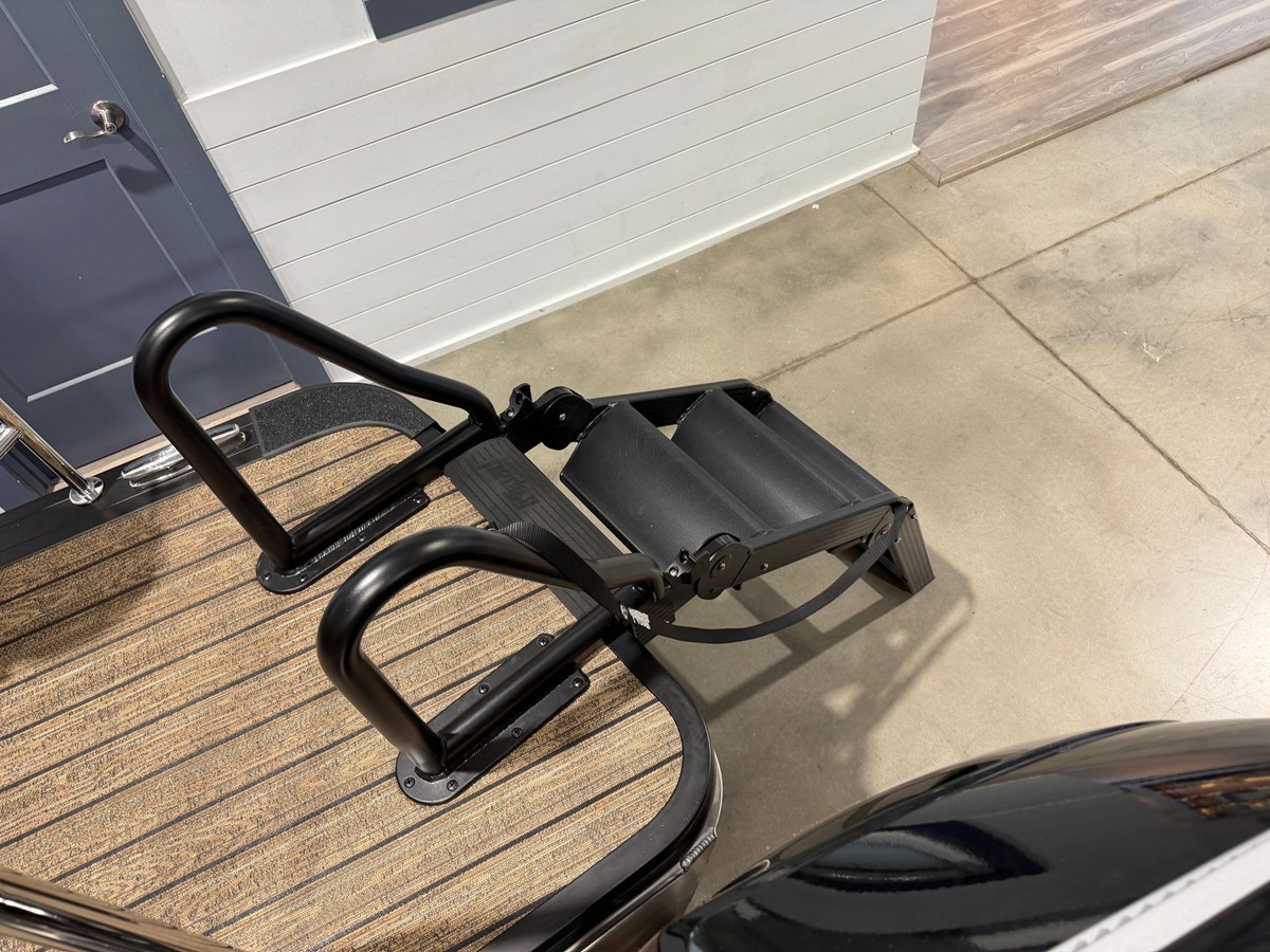 2027 Harris Sunliner 250 12