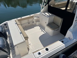 Pursuit 325 OS OFFSHORE 2 2015 Pursuit 325 OS OFFSHORE 3