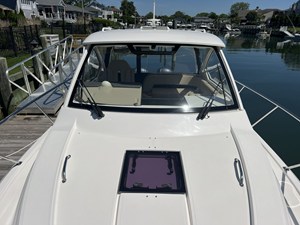 Pursuit 325 OS OFFSHORE 35 2015 Pursuit 325 OS OFFSHORE 36
