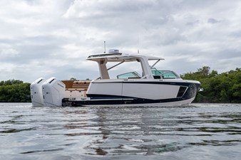 Aviara AV40 Outboard 3 2025 Aviara AV40 Outboard 4