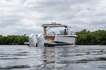 Aviara AV40 Outboard 32 2025 Aviara AV40 Outboard 33