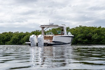Aviara AV40 Outboard 45 2025 Aviara AV40 Outboard 46