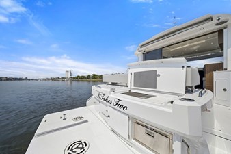 Cruisers Yachts 46 CANTIUS 38 2023 Cruisers Yachts 46 CANTIUS 39