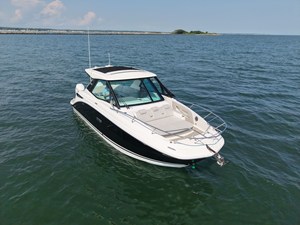 Sea Ray Sundancer 320 Outboard 3 2026 Sea Ray Sundancer 320 Outboard 4