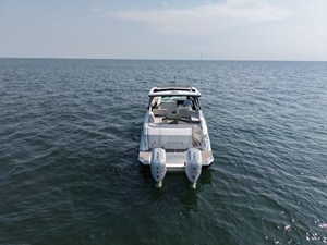 Sea Ray Sundancer 320 Outboard 7 2026 Sea Ray Sundancer 320 Outboard 8