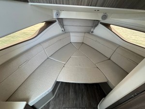 Sea Ray Sundancer 320 Outboard 24 2026 Sea Ray Sundancer 320 Outboard 25