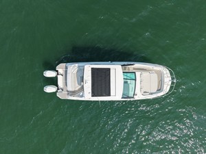 Sea Ray Sundancer 320 Outboard 34 2026 Sea Ray Sundancer 320 Outboard 35