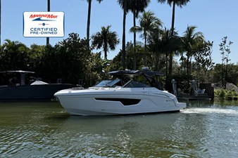 Cruisers Yachts 34 GLS Outboard 0 2022 Cruisers Yachts 34 GLS Outboard 1