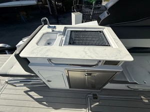 Cruisers Yachts 34 GLS Outboard 12 2022 Cruisers Yachts 34 GLS Outboard 13