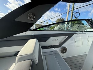 Cruisers Yachts 34 GLS Outboard 15 2022 Cruisers Yachts 34 GLS Outboard 16