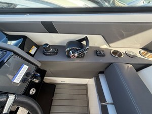 Cruisers Yachts 34 GLS Outboard 16 2022 Cruisers Yachts 34 GLS Outboard 17