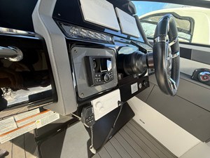 Cruisers Yachts 34 GLS Outboard 19 2022 Cruisers Yachts 34 GLS Outboard 20