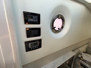 Cruisers Yachts 34 GLS Outboard 26 2022 Cruisers Yachts 34 GLS Outboard 27