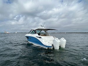 Sea Ray Sundancer 320 Outboard 4 2026 Sea Ray Sundancer 320 Outboard 5