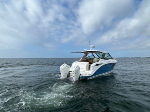Sea Ray Sundancer 320 Outboard 7 2026 Sea Ray Sundancer 320 Outboard 8