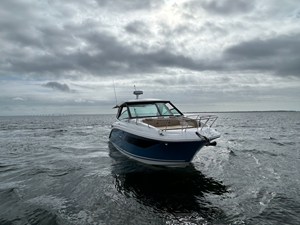 Sea Ray Sundancer 320 Outboard 14 2026 Sea Ray Sundancer 320 Outboard 15
