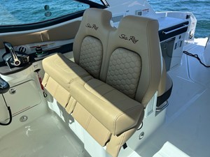 Sea Ray Sundancer 320 Outboard 26 2026 Sea Ray Sundancer 320 Outboard 27