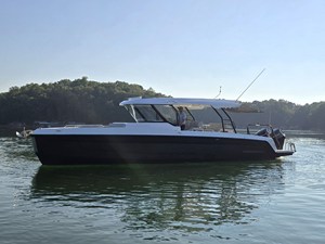 Cruisers Yachts 38 VTR 0 2026 Cruisers Yachts 38 VTR 1