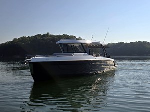 Cruisers Yachts 38 VTR 1 2027 Cruisers Yachts 38 VTR 2