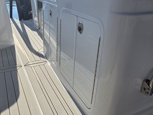 Cruisers Yachts 38 VTR 22 2027 Cruisers Yachts 38 VTR 23