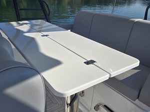 Cruisers Yachts 38 VTR 25 2027 Cruisers Yachts 38 VTR 26