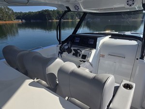 Cruisers Yachts 38 VTR 27 2027 Cruisers Yachts 38 VTR 28