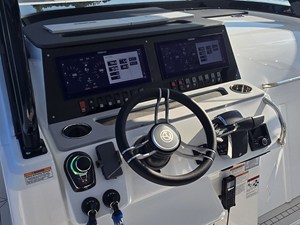 Cruisers Yachts 38 VTR 28 2027 Cruisers Yachts 38 VTR 29