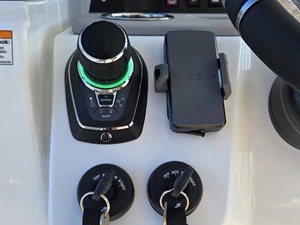 Cruisers Yachts 38 VTR 34 2027 Cruisers Yachts 38 VTR 35