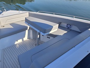 Cruisers Yachts 38 VTR 37 2027 Cruisers Yachts 38 VTR 38