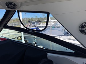 Sea Ray 320 SUNDANCER OB 15 2024 Sea Ray 320 SUNDANCER OB 16