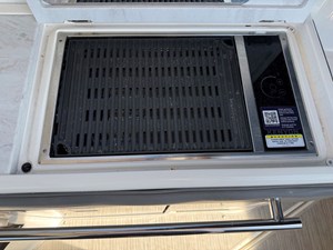 Sea Ray 320 SUNDANCER OB 21 2024 Sea Ray 320 SUNDANCER OB 22