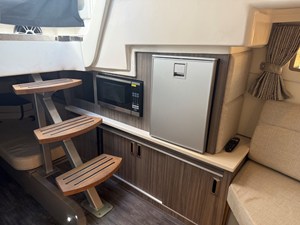 Sea Ray 320 SUNDANCER OB 37 2024 Sea Ray 320 SUNDANCER OB 38