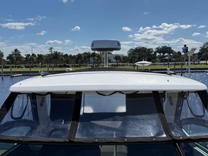 Sea Ray 320 SUNDANCER OB 39 2024 Sea Ray 320 SUNDANCER OB 40