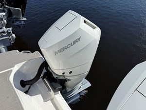 Sea Ray 320 SUNDANCER OB 45 2024 Sea Ray 320 SUNDANCER OB 46