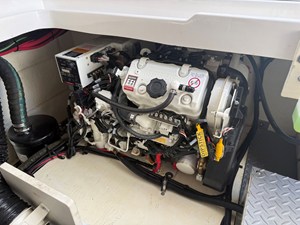 Sea Ray 320 SUNDANCER OB 47 2024 Sea Ray 320 SUNDANCER OB 48