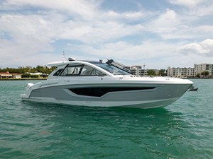 Cruisers Yachts 42 GLS Outboard 5 2026 Cruisers Yachts 42 GLS Outboard 6