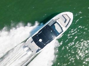 Cruisers Yachts 42 GLS Outboard 8 2026 Cruisers Yachts 42 GLS Outboard 9