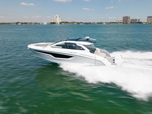 Cruisers Yachts 42 GLS Outboard 11 2026 Cruisers Yachts 42 GLS Outboard 12