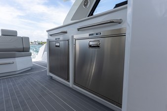 Cruisers Yachts 42 GLS Outboard 19 2026 Cruisers Yachts 42 GLS Outboard 20