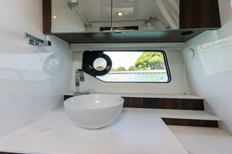 Cruisers Yachts 42 GLS Outboard 22 2026 Cruisers Yachts 42 GLS Outboard 23