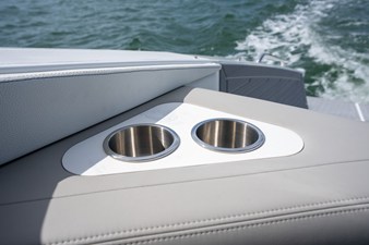 Cruisers Yachts 42 GLS Outboard 29 2026 Cruisers Yachts 42 GLS Outboard 30
