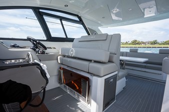 Cruisers Yachts 42 GLS Outboard 40 2026 Cruisers Yachts 42 GLS Outboard 41