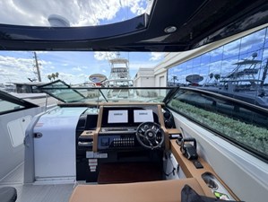 Cruisers Yachts 38 GLS OB 3 2024 Cruisers Yachts 38 GLS OB 4
